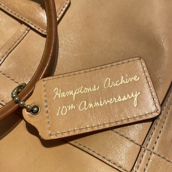 Coach 10th anniversary Hampton Tan all leather bag. - Picture 4 of 8
